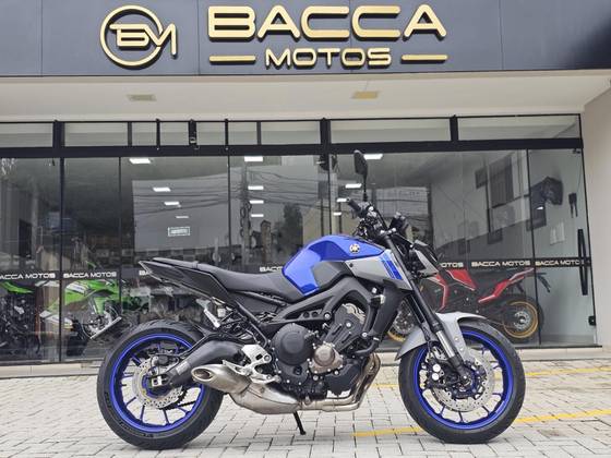 YAMAHA MT-09 YAMAHA MT-09